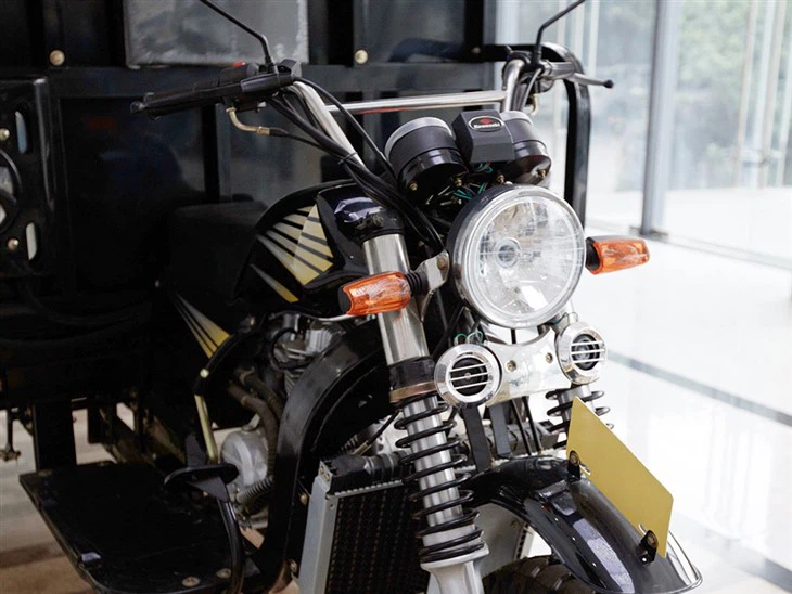 5.250cc postal trike